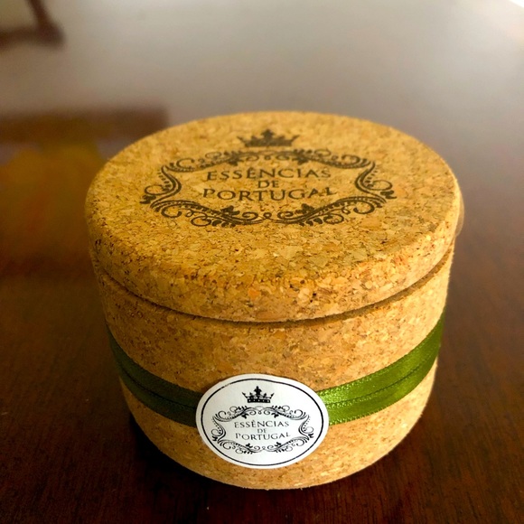 2 ESSENCIAS DE PORTUGAL EUCALYPTUS SOAPS - Picture 4 of 8